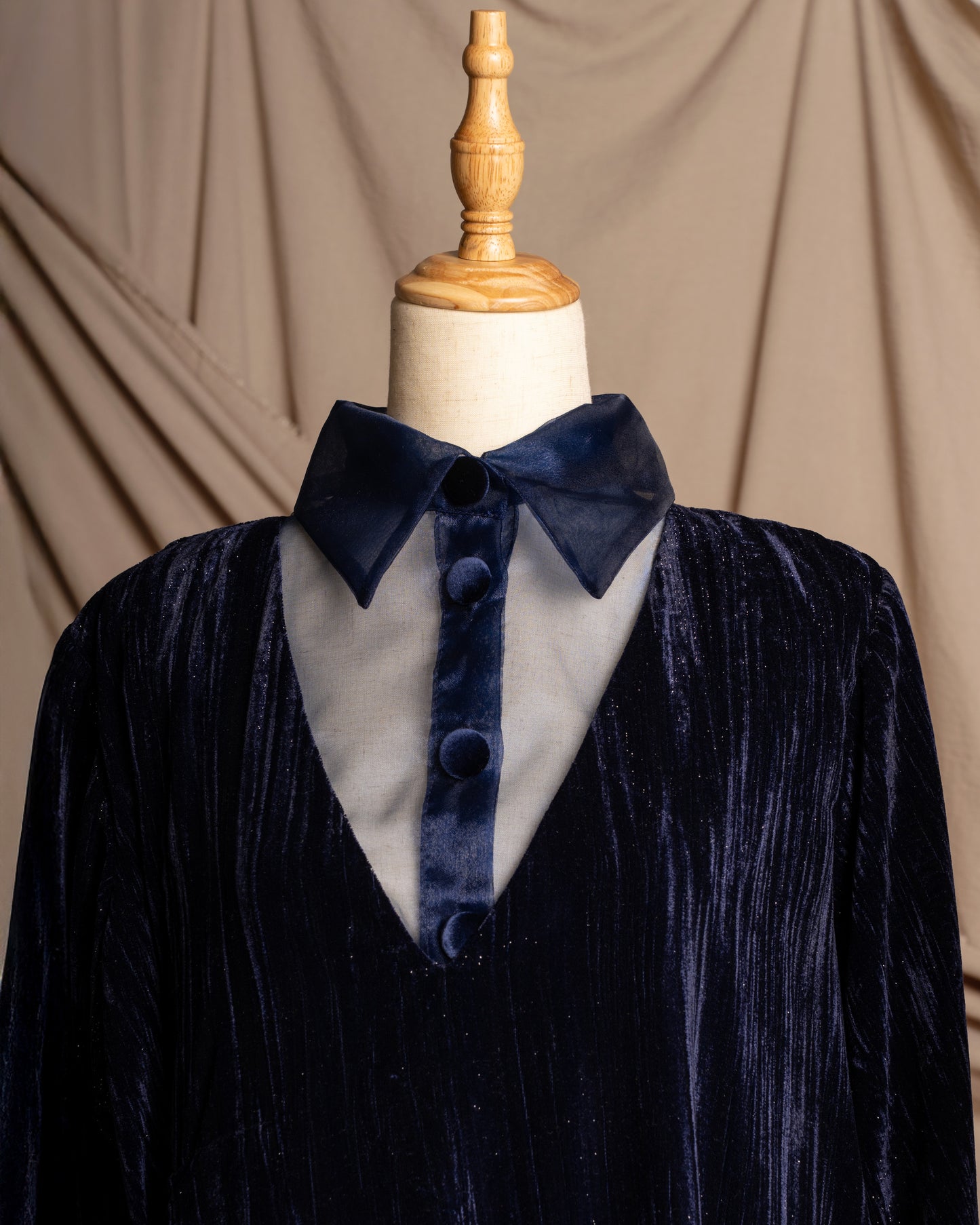 Model 1 (Blue) - 2026